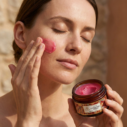 Een stralende huid in een handomdraai - Ghee verhelderende en reinigende gezichtscrème